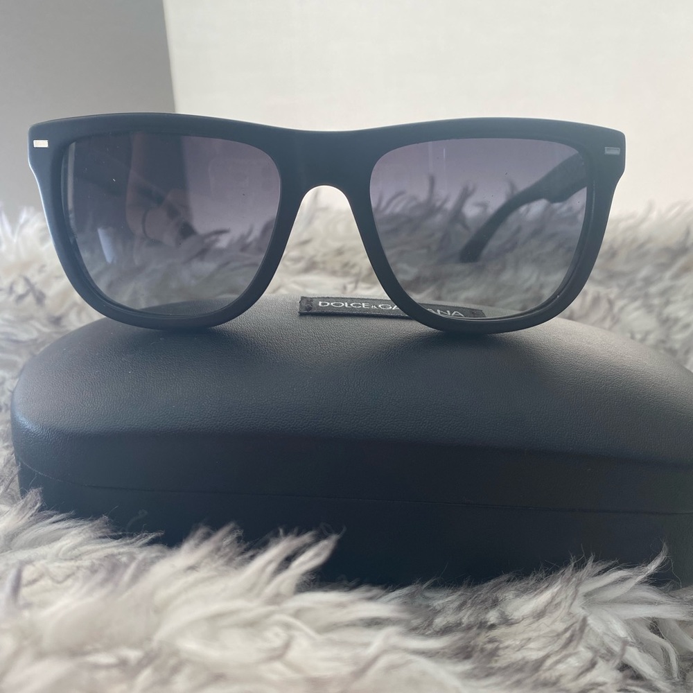 DOLCE & GABBANA SUNGLASSES